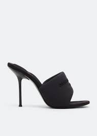 أحذية كعب من ليفل شوز لإطلالة العيد 2026